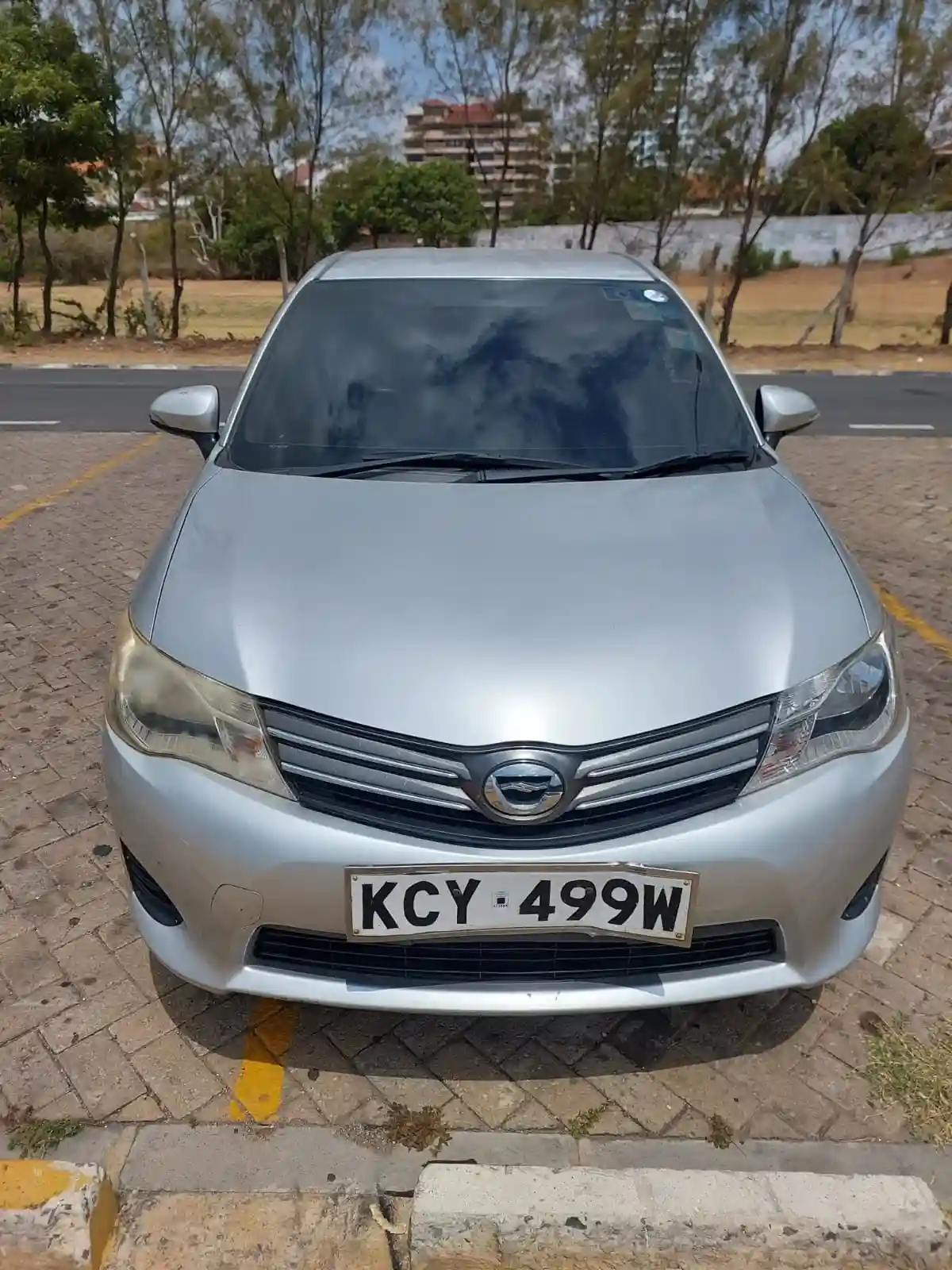 Toyota Axio 1500 front view